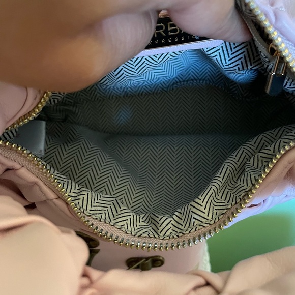 Pink Woven Handbag - Picture 3 of 6